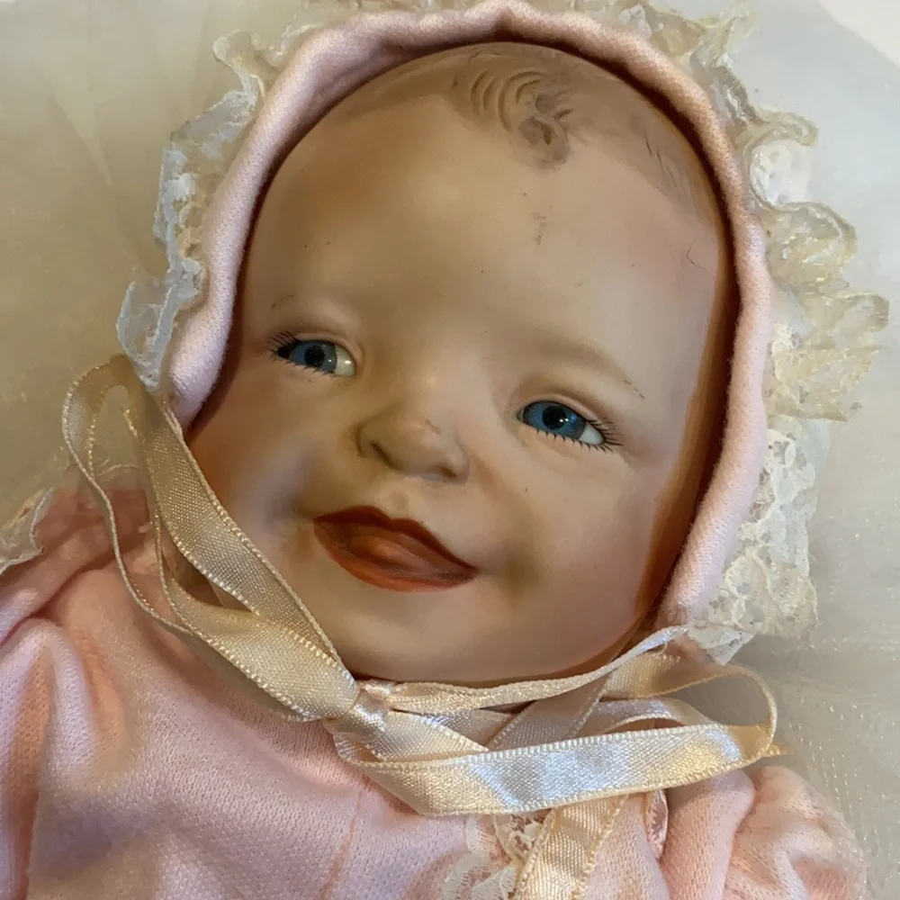 Ashton Drake Meagan Rose 1993 Collectable Porcelain Doll 12” Vintage (e) - Picture 7 of 11